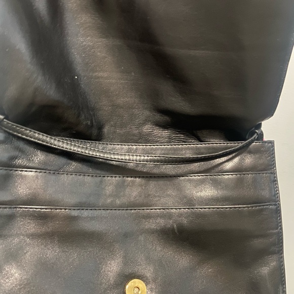 Bottega veneta black leather crossbody bag - Picture 5 of 9